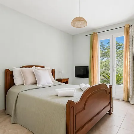 En Drome Provencale Jardin & 2 Terrasses Villa