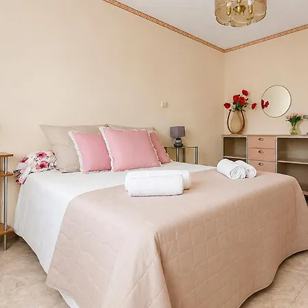 Villa En Drome Provencale Jardin & 2 Terrasses