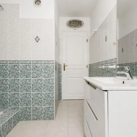 En Drome Provencale Jardin & 2 Terrasses *